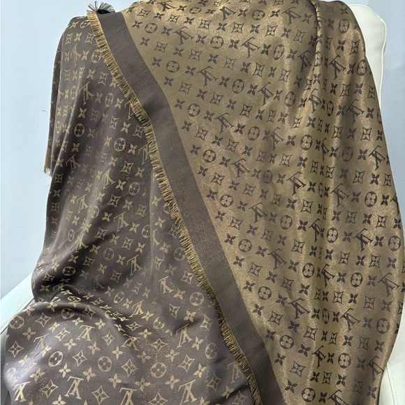 SOLD - Picture 3 of 11